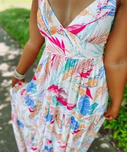 Flying Tomato Lila Palm Leaf Woven Maxi Dress