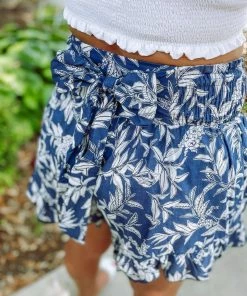 &MERCI Bottoms Taylor Ruffle Hem High Rise Shorts