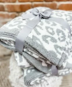 Texas Bling Joanna Leopard Patterned Blanket