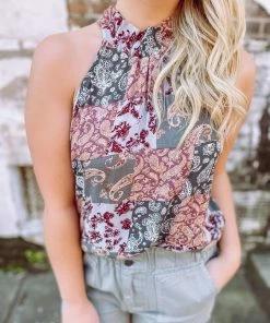 Trend Notes Tops Jada Paisley Floral Keyhole Detail Top