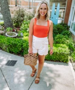 Entro Robin Button Detail Front High Waisted Shorts Bottoms 11 Entro Robin Button Detail Front High Waisted Shorts Bottoms