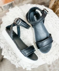 Mia Shoes Sistine Sandals