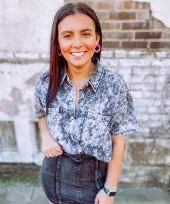 Fantastic Fawn Journee Washed Button Down Shirt