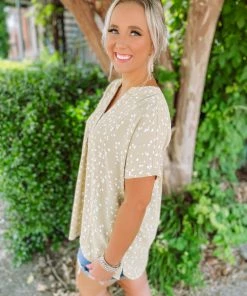 Easel Victoria Printed Woven Tunic- Kiwi Tops 12 Easel Victoria Printed Woven Tunic- Kiwi Tops