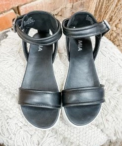 Mia Shoes Sistine Sandals