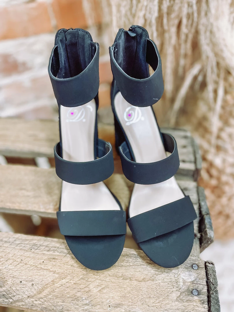 Fortune Dynamic Shoes Night Sandals- Black 3 Fortune Dynamic Shoes Night Sandals- Black