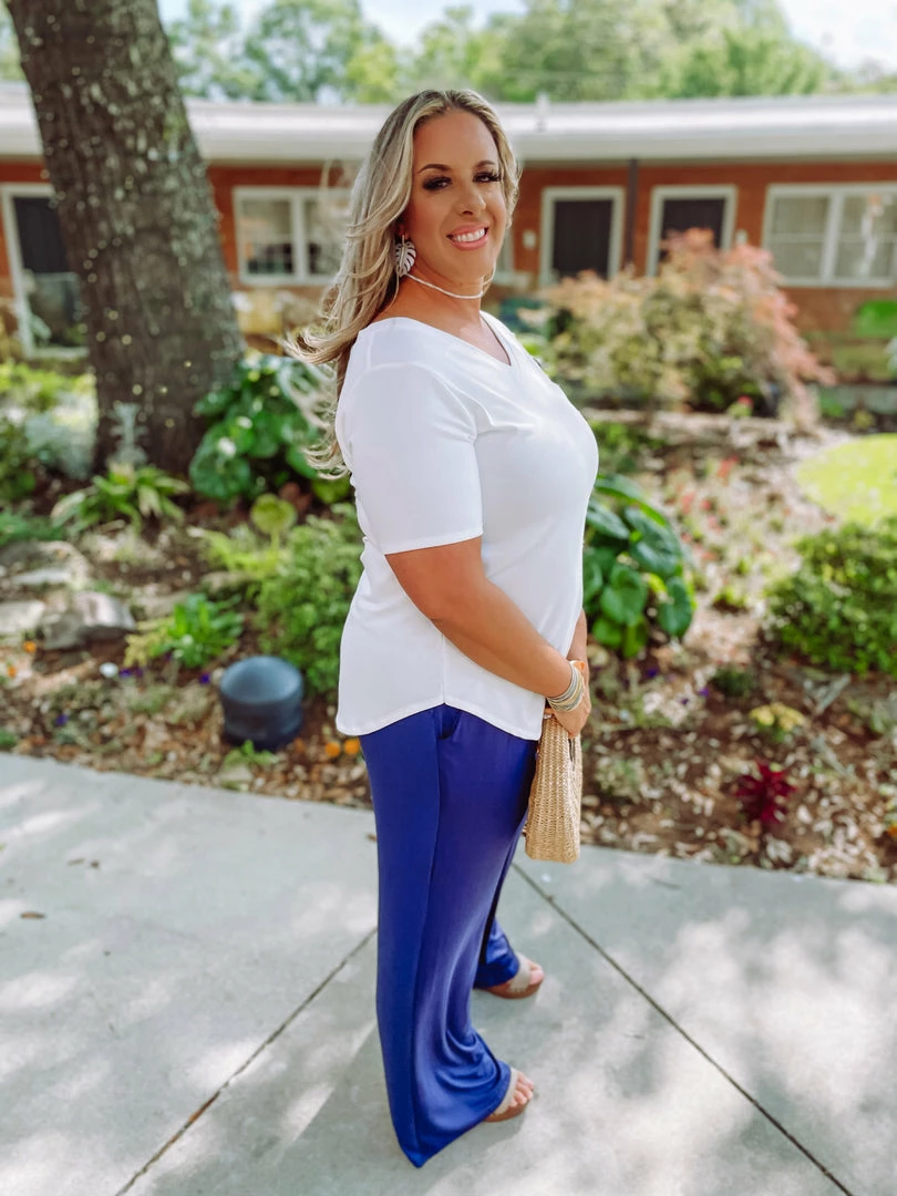 Zenana Premium Jana Flowy V Neck Round Hem Top- Ivory Take Me Away: Resort Edition 3 Zenana Premium Jana Flowy V Neck Round Hem Top- Ivory Take Me Away: Resort Edition