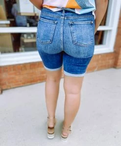 Judy Blue Lindy High Rise Cuffed Bermunda Shorts Denim