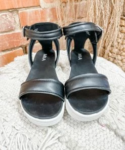 Mia Shoes Sistine Sandals