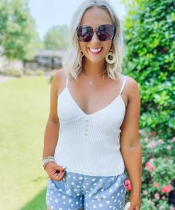 Trend Notes Take Me Away: Resort Edition Kora Rib Knit Buttoned Cami Top- White