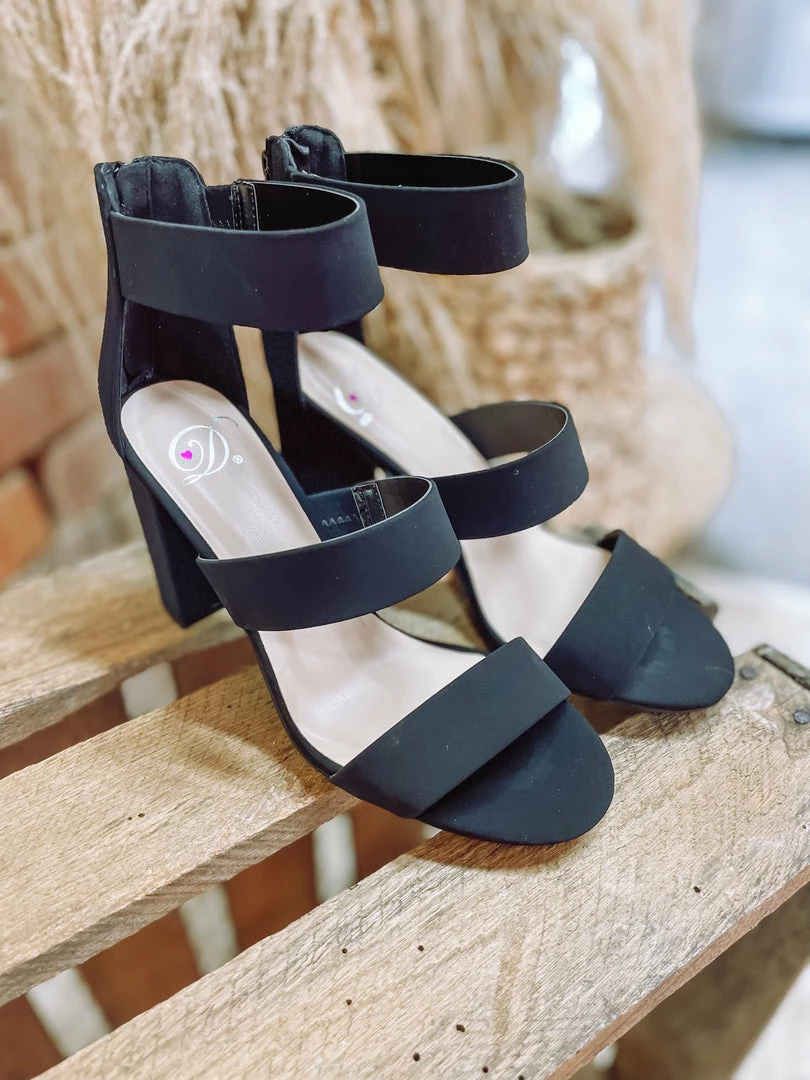 Fortune Dynamic Shoes Night Sandals- Black 2 Fortune Dynamic Shoes Night Sandals- Black