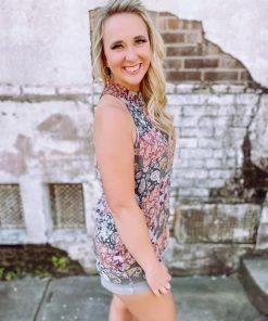 Trend Notes Tops Jada Paisley Floral Keyhole Detail Top 9 Trend Notes Tops Jada Paisley Floral Keyhole Detail Top