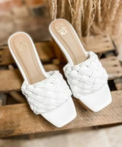 MARS SKY SHOES Tessie Wood Chunky Heel