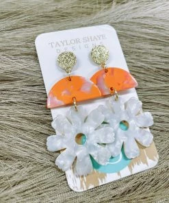 Texas Bling Lila Acrylic Flower Drop Earrings Jewelry