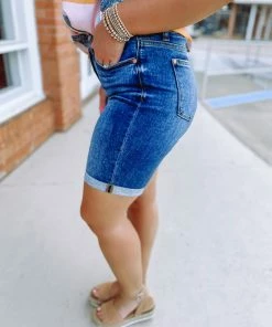 Judy Blue Lindy High Rise Cuffed Bermunda Shorts Denim