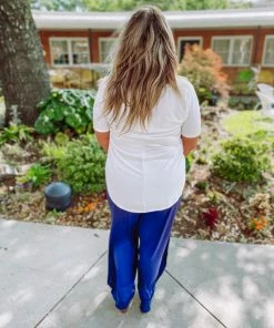 Zenana Premium Jana Flowy V Neck Round Hem Top- Ivory Take Me Away: Resort Edition 7 Zenana Premium Jana Flowy V Neck Round Hem Top- Ivory Take Me Away: Resort Edition