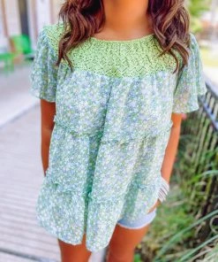 Davi & Dani Brooke Lace Floral Loose Top