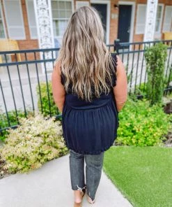 Umgee Neutral Babe Allyson Linen Hi Low Hem Frayed Top- Black 9 Umgee Neutral Babe Allyson Linen Hi Low Hem Frayed Top- Black