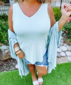 Zenana Premium Plus Elina Basic Flowy Tank Top- Light Green