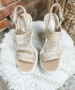 Fortune Dynamic Adler Wedges- Beige