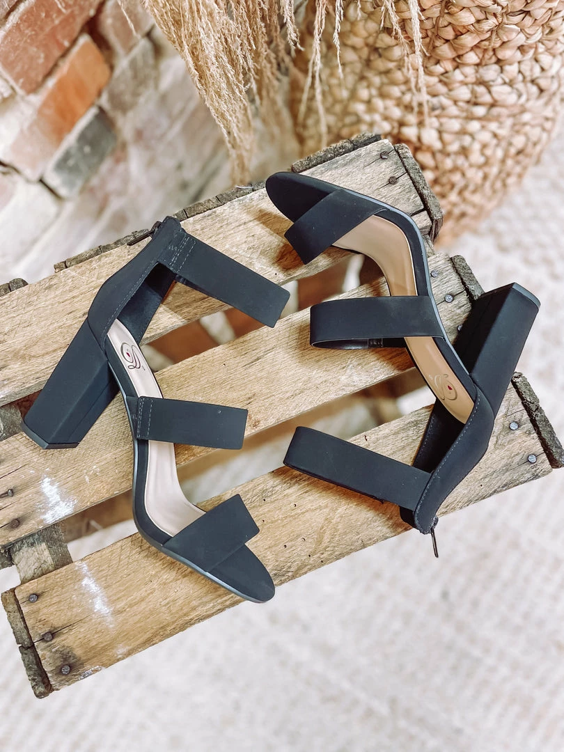 Fortune Dynamic Shoes Night Sandals- Black 1 Fortune Dynamic Shoes Night Sandals- Black