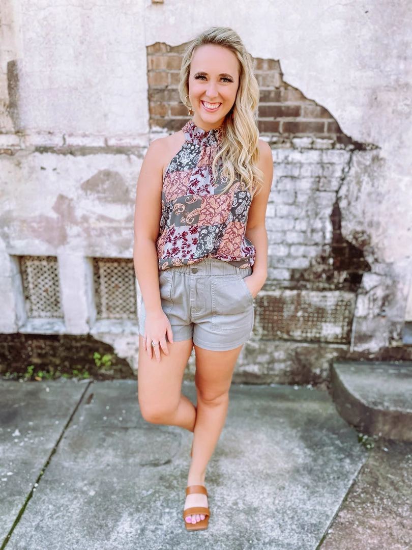 Trend Notes Tops Jada Paisley Floral Keyhole Detail Top 6 Trend Notes Tops Jada Paisley Floral Keyhole Detail Top