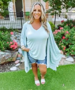 Kori Hayden Crinkled Embroidered Cardigan