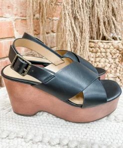 Fortune Dynamic Shoes Raglan Wedge Sandals- Black