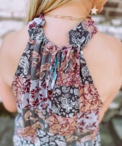Trend Notes Tops Jada Paisley Floral Keyhole Detail Top 11 Trend Notes Tops Jada Paisley Floral Keyhole Detail Top