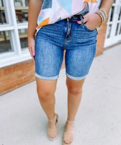 Judy Blue Lindy High Rise Cuffed Bermunda Shorts Denim