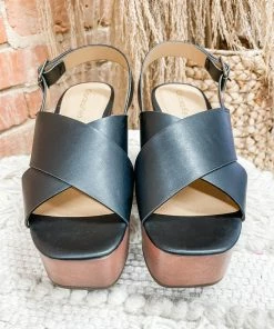 Fortune Dynamic Shoes Raglan Wedge Sandals- Black