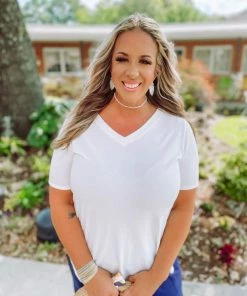 Zenana Premium Jana Flowy V Neck Round Hem Top- Ivory Take Me Away: Resort Edition