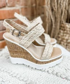 Fortune Dynamic Adler Wedges- Beige