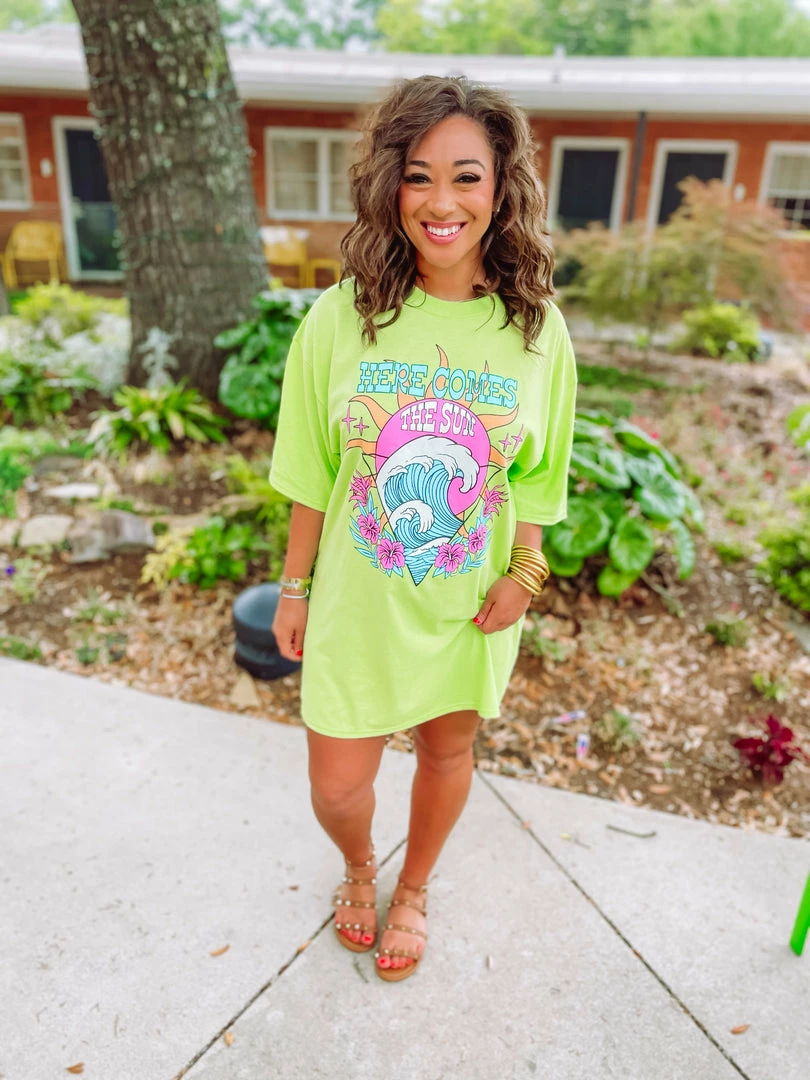 Pierce + Pine Here Comes The Sun T-Shirt Dress Neon Fit Check 5 Pierce + Pine Here Comes The Sun T-Shirt Dress Neon Fit Check